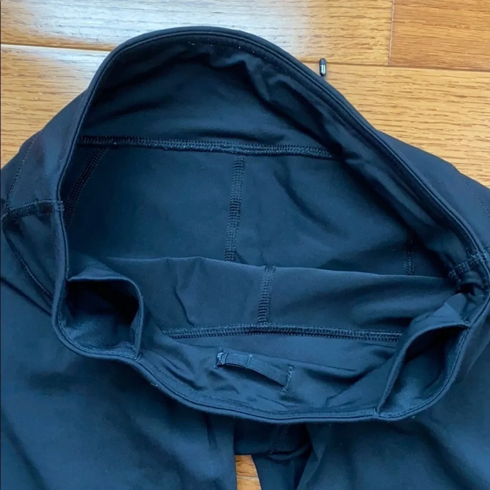 Lululemon Run: Inspire Crop Solid Black Size 6 - Picture 3 of 8